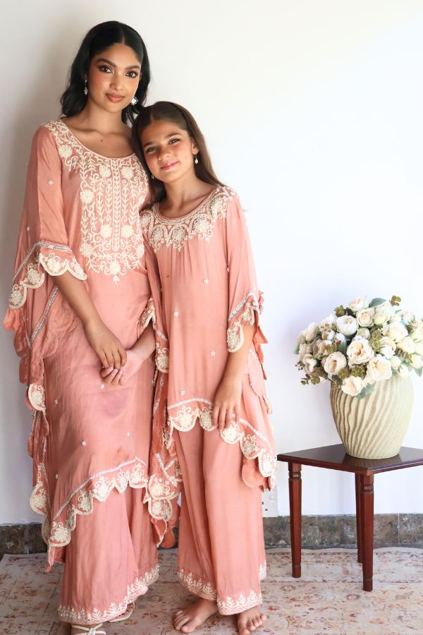 Laya Aari Luxe - 2 Piece Set